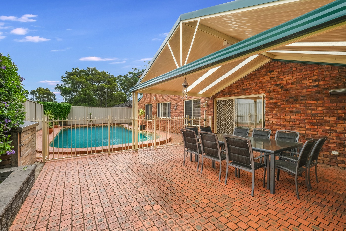 89 Caroline Crescent, Georges Hall