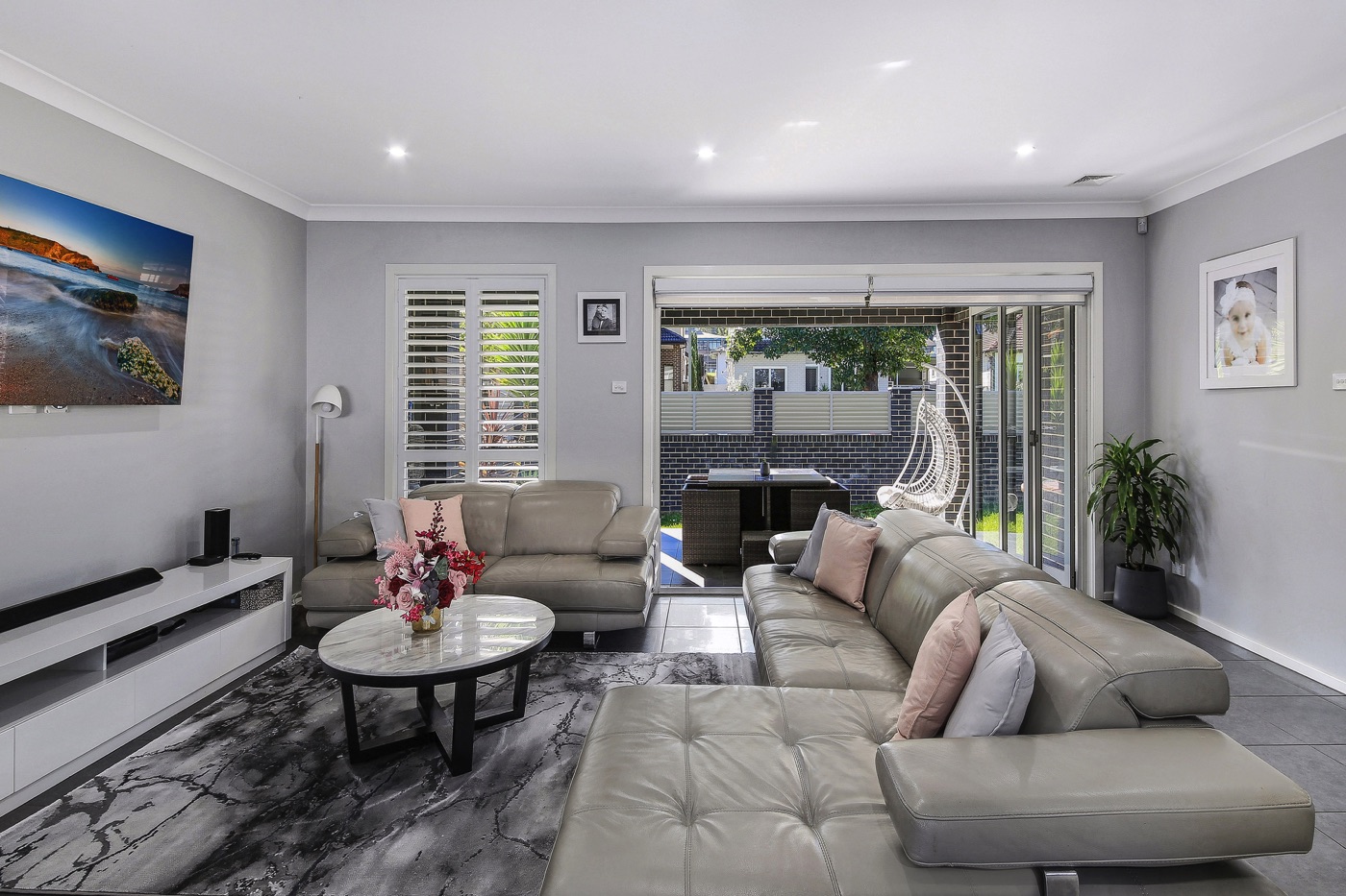 21 Larien Crescent, Birrong