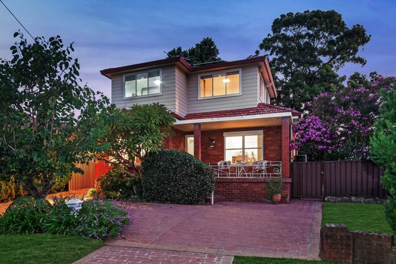 17 Crusade Avenue, Padstow