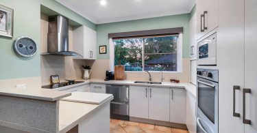 17 Crusade Avenue, Padstow