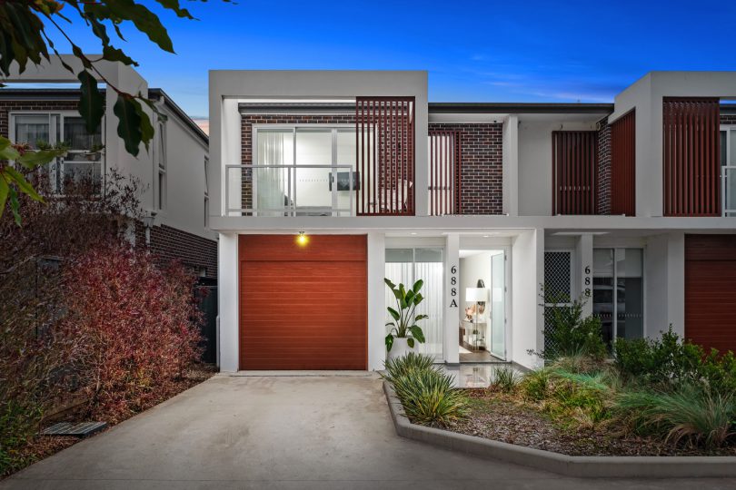 688A Henry Lawson Drive, East Hills