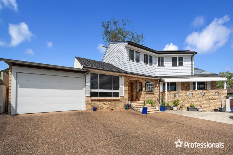 9 Needlewood Grove, Padstow Heights.