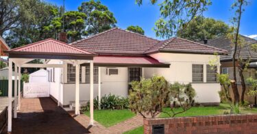 46 Orient Road, Padstow