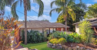 4 Castle Place, Padstow Heights