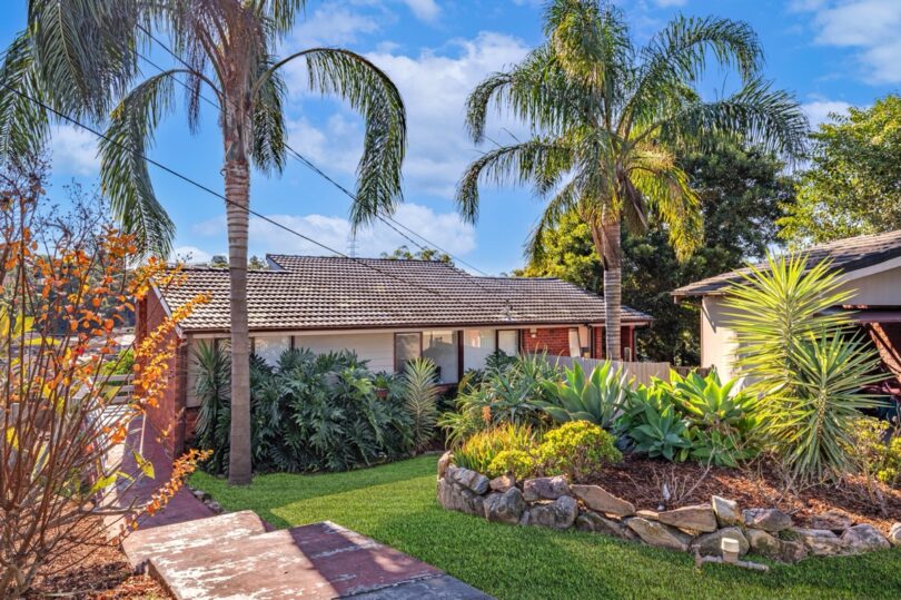 4 Castle Place, Padstow Heights
